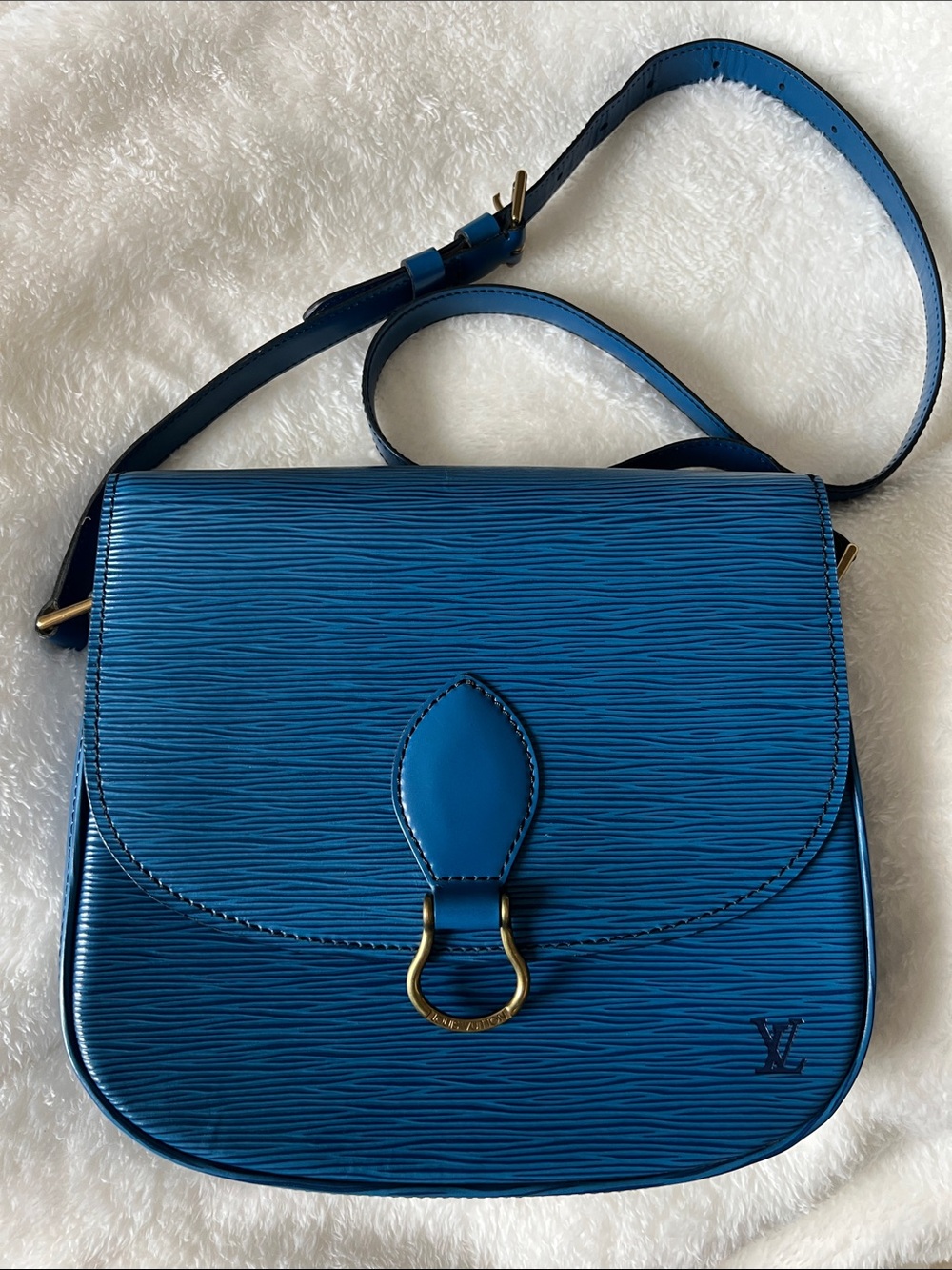 Authentic Vintage Louis Vuitton Saint Cloud GM Blue Epi Leather Bag (1989)
